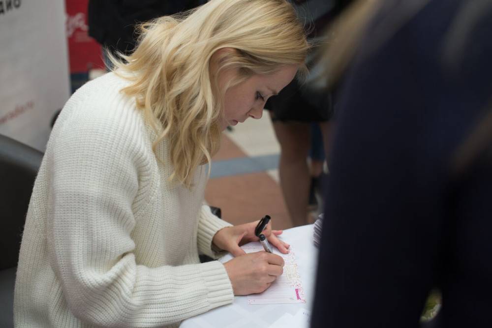 Пермяки одними из первых посмотрели фильм «Счастья! Здоровья!» и пообщались с Зоей Бербер