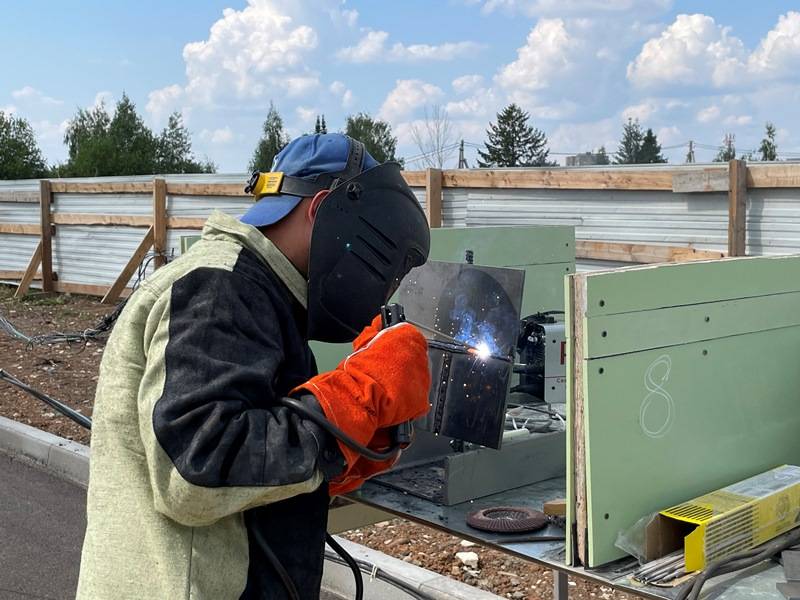 ​Электросварщик СПК занял первое место в региональном конкурсе профессионального мастерства