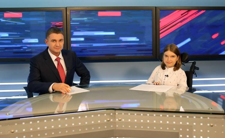 В Перми девочка со смертельно опасным заболеванием стала ведущей новостей