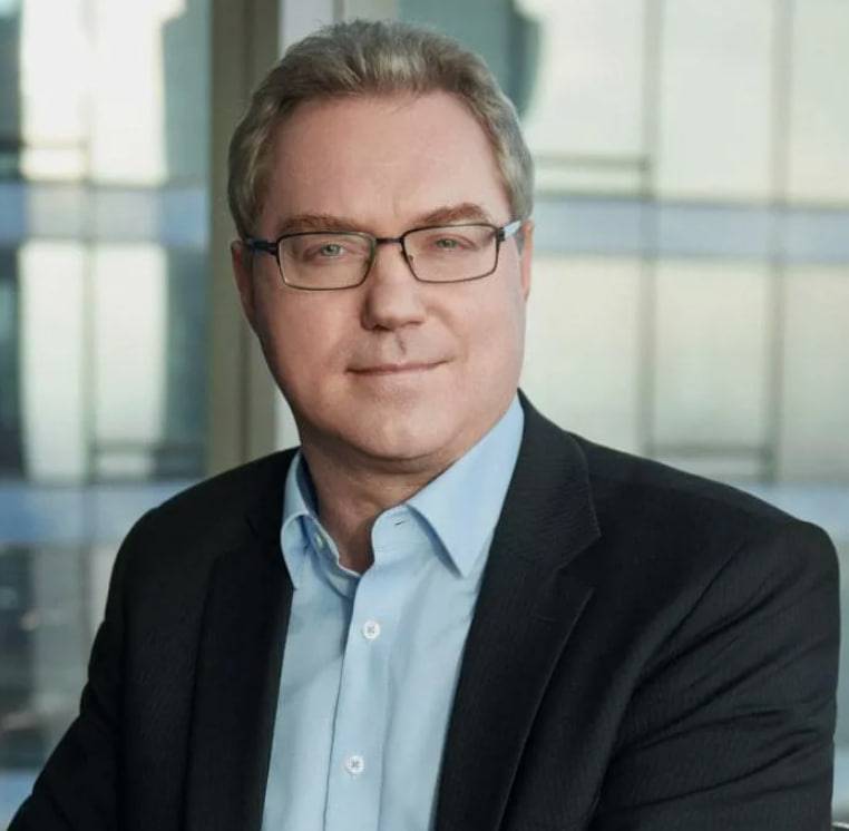 ВТБ выяснил, сколько россиян будут использовать ИИ при планировании Нового года