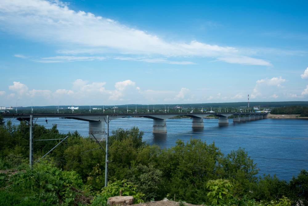 В Перми ​на Камском мосту полностью открыли движение транспорта 