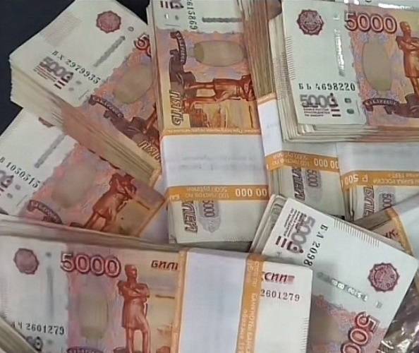Опрос ВТБ: на что копят российские семьи