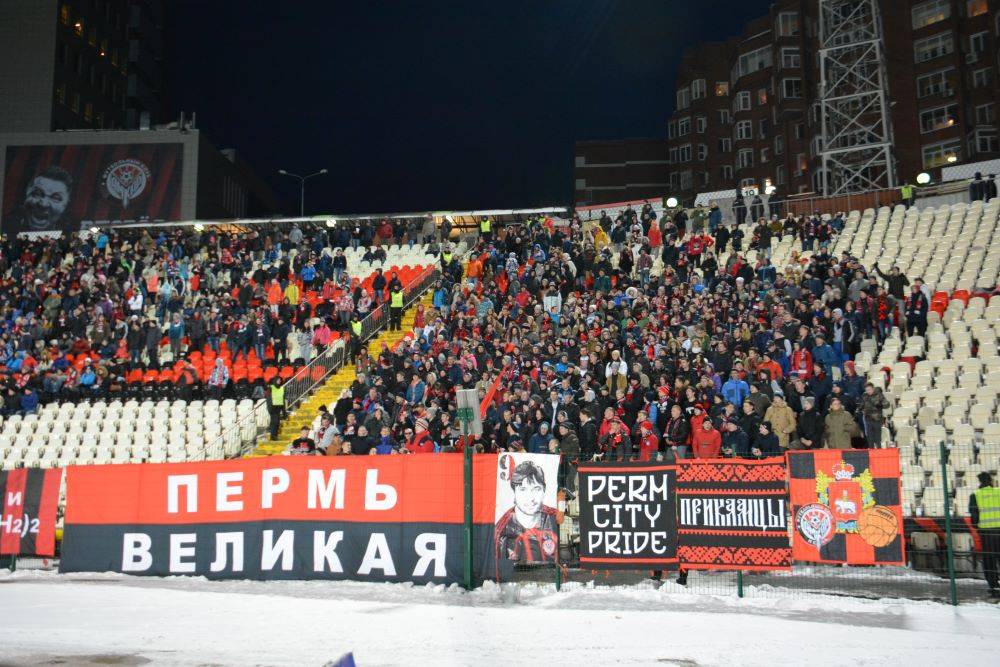 Business Class, год первый: вспоминаем, как строили, ездили и управляли регионом в 2004 году