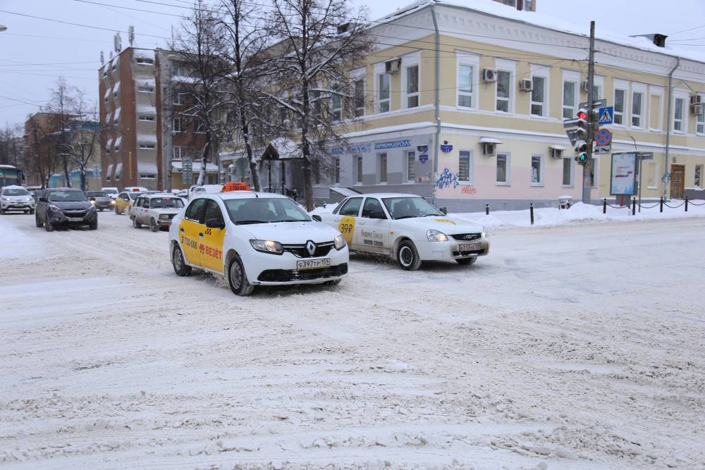 В Перми полиция и минтранс ловят таксистов-нелегалов