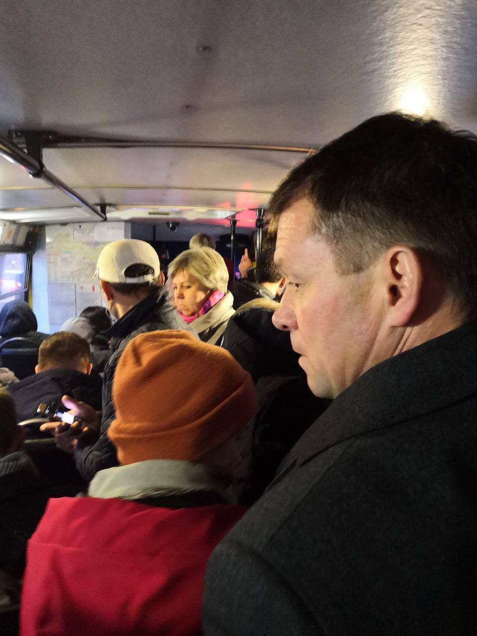 Депутаты поделились впечатлениями от поездки на рейсовом автобусе