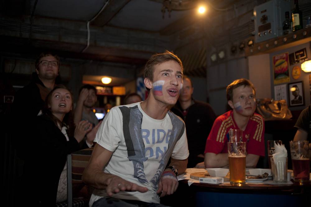 Вместе весело болеть. Пермяки рвутся смотреть Чемпионат мира по футболу в ресторанах и кафе