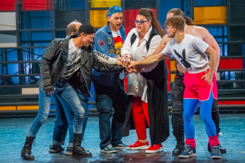 ​Тюменский драматический театр представит на сцене Театра-Театра в Перми драму и комедию