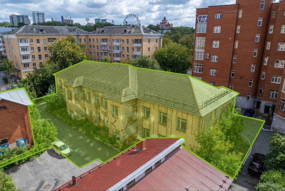 Рядом со стадионом «Динамо» на продажу выставлен участок под жилую застройку