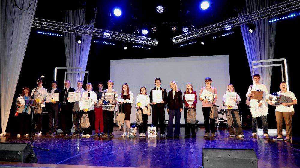 От школьной парты к научной лаборатории: в Перми наградили победителей Большой олимпиады Росхим