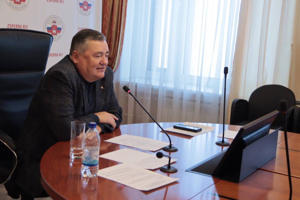 ​Валерий Сухих представил опыт краевого парламента в цифровизации законотворческого процесса