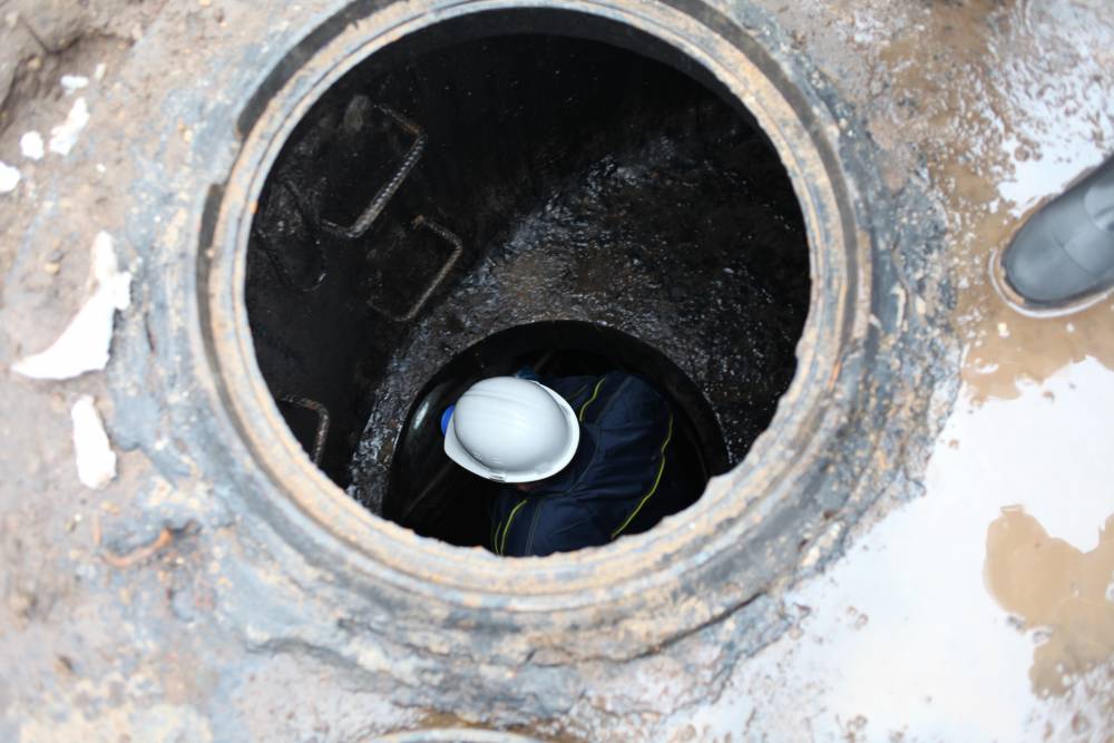 ​Четыре автобусных направления в Перми изменили маршрут из-за утечки воды