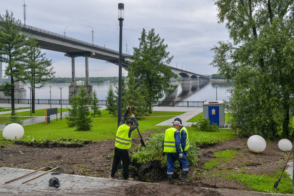 ​В Перми продолжают устранять повреждения после мощного ливня
