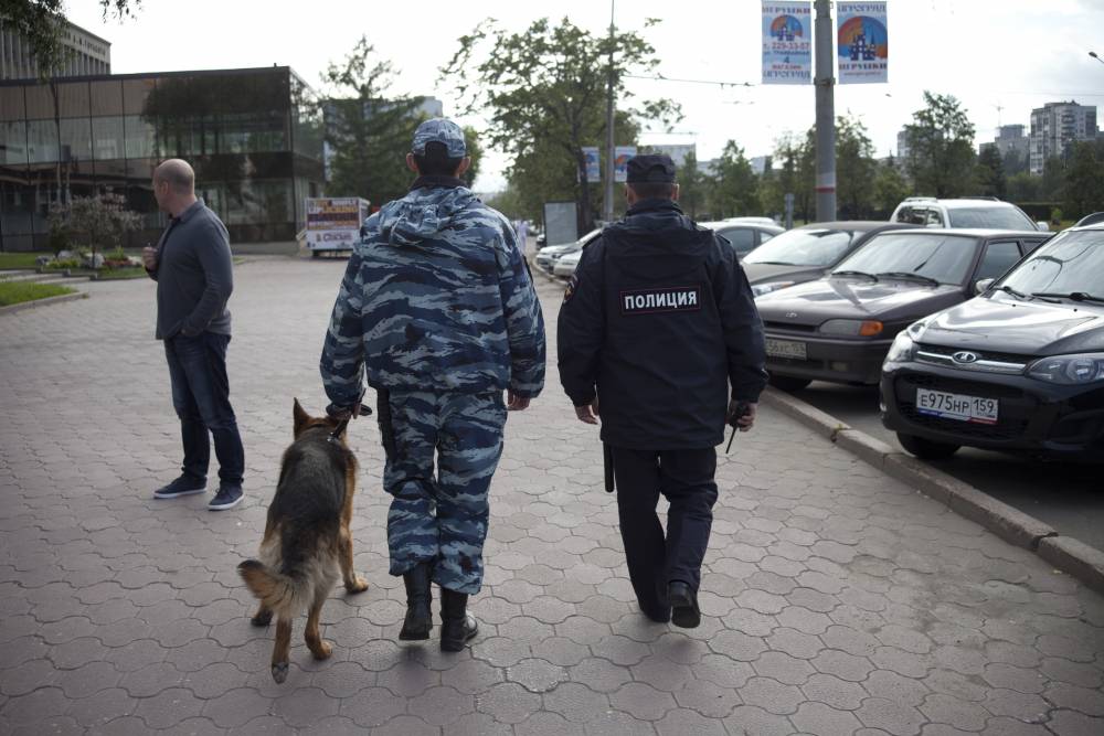 Во дворе жилого дома в Перми обнаружили расчлененное тело женщины