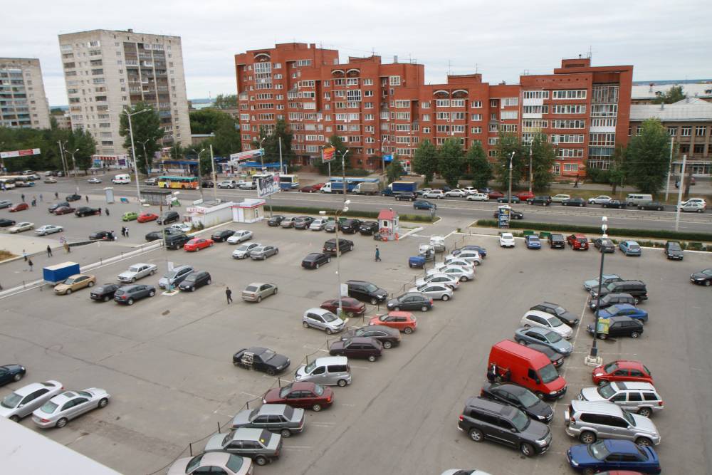 В Перми набирают популярность сделки с машиноместами, но очень медленными темпами