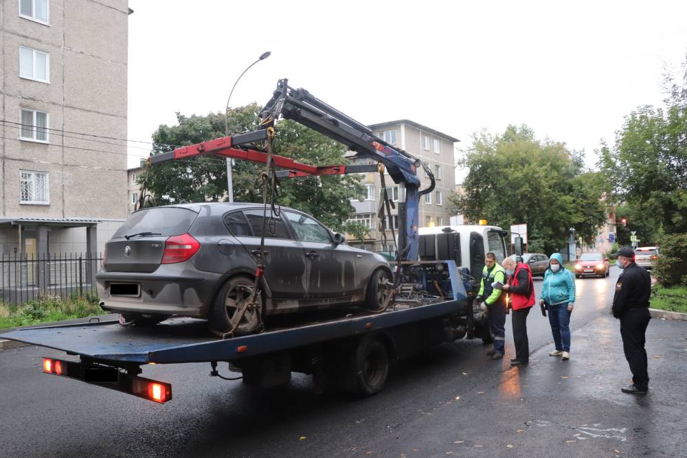 ​Жители Краснокамска и Чайковского лишились автомобилей из-за «тепловых» долгов