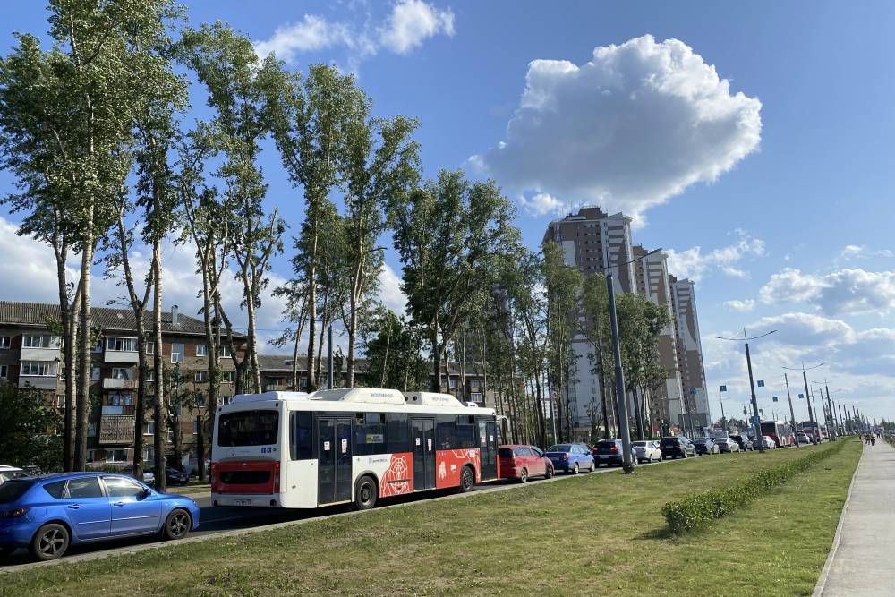 ​В Перми произошло массовое ДТП с участием автобуса и четырех машин 
