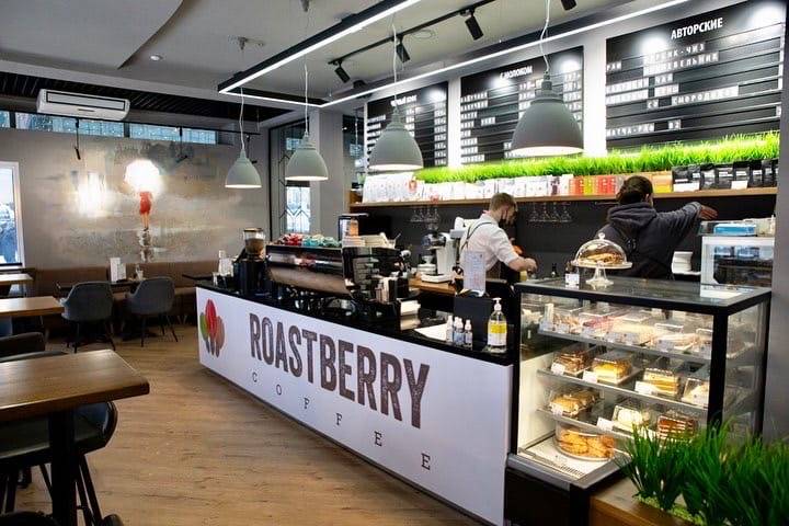 Команда кофейной сети RoastBerry открыла новое заведение в центре Перми