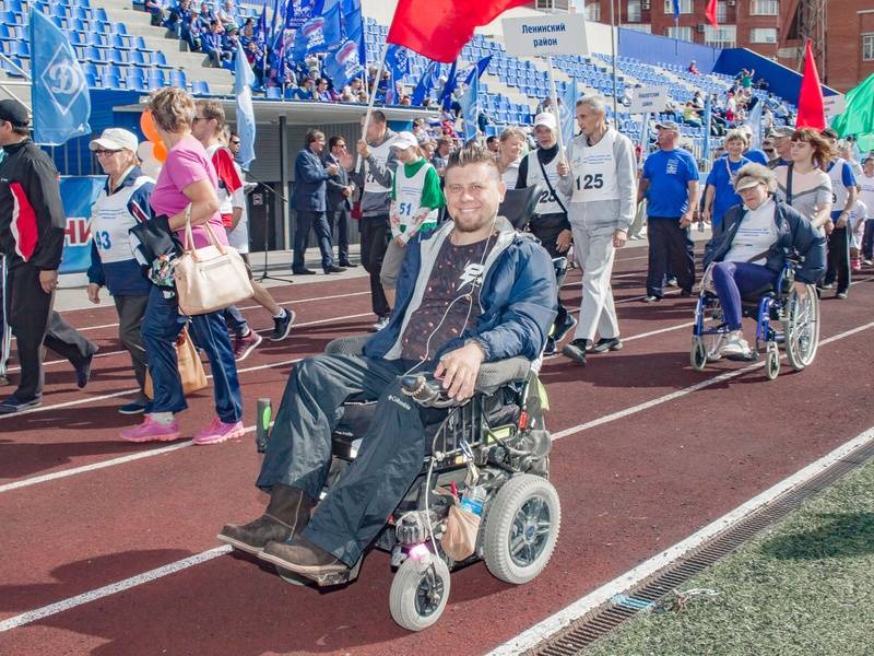 300 спортсменов-инвалидов приняли участие в легкоатлетическом этапе Парафестиваля