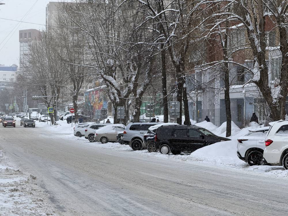 Парковка автомобилей вблизи теплосетевых объектов запрещена, напоминают пермские энергетики