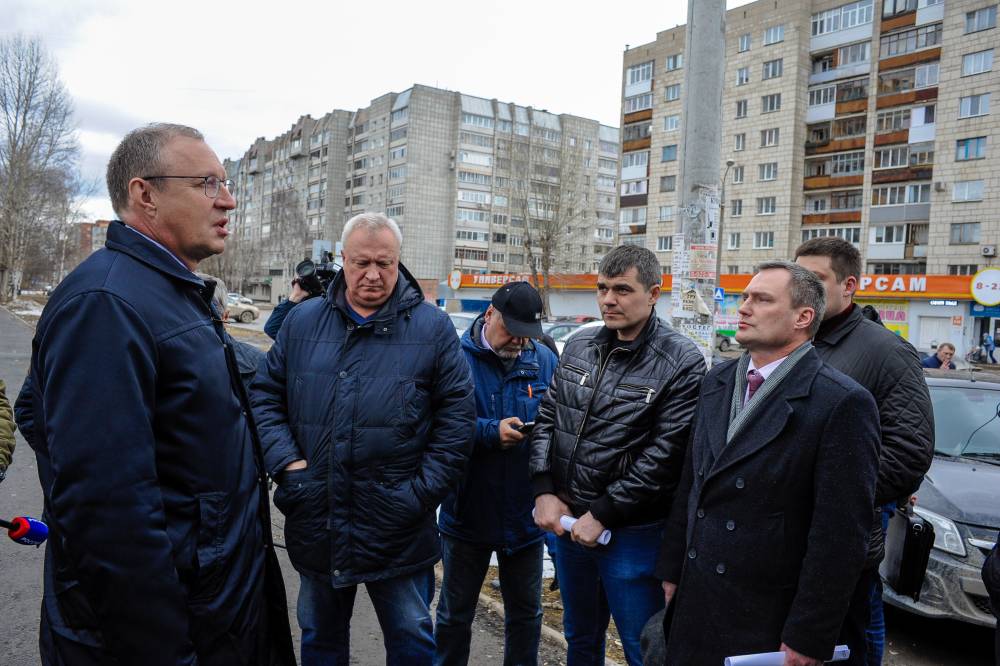 ​Мэр Перми Дмитрий Самойлов проверил ход весенней уборки в районах города 