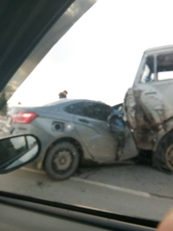 Лопнуло колесо: в ДТП с КАМАЗом в Кудымкарском районе погибло два человека