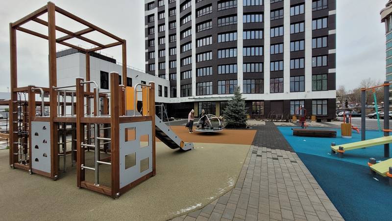 Новый комфортный дом «Дипломат» встречает своих новоселов