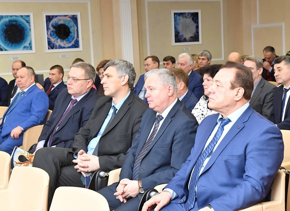 ​Депутаты Госдумы в Перми обсудили работу социальных предпринимателей.