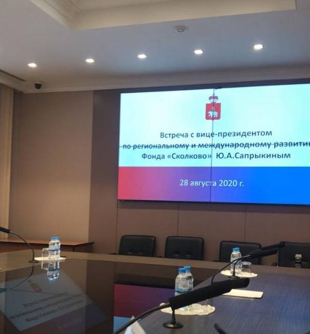 ​Главе региона презентовали франшизу по созданию сети частных технопарков