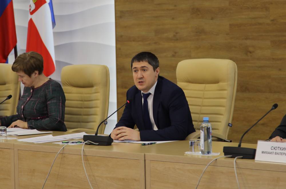 ​Губернатор раскритиковал руководство Пермского района за «политиканство» 