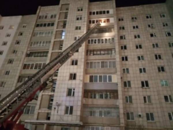 ​Из-за пожара эвакуировали жителей 10-этажного дома в Перми 