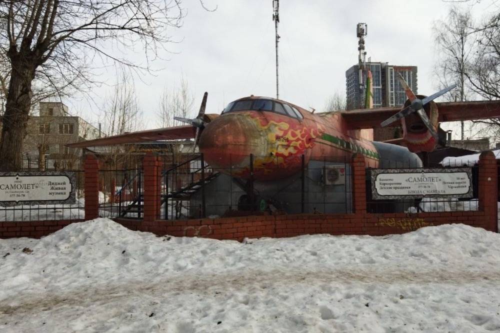 В Перми приставы закрыли еще два заведения общепита