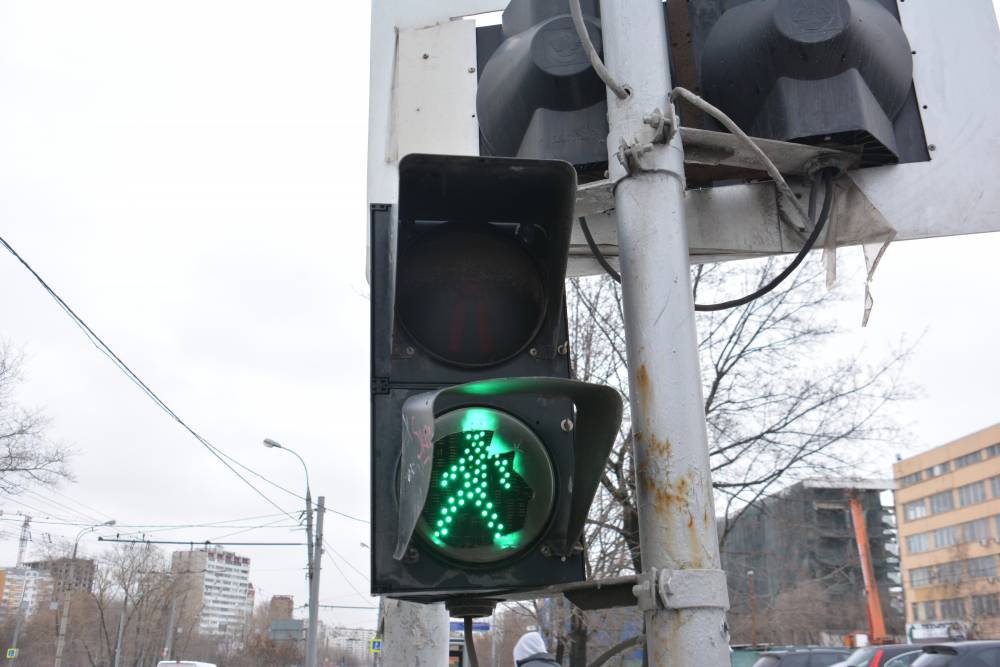 На перекрестке улиц Лянгасова и Веденеева в Перми изменилась схема движения транспорта