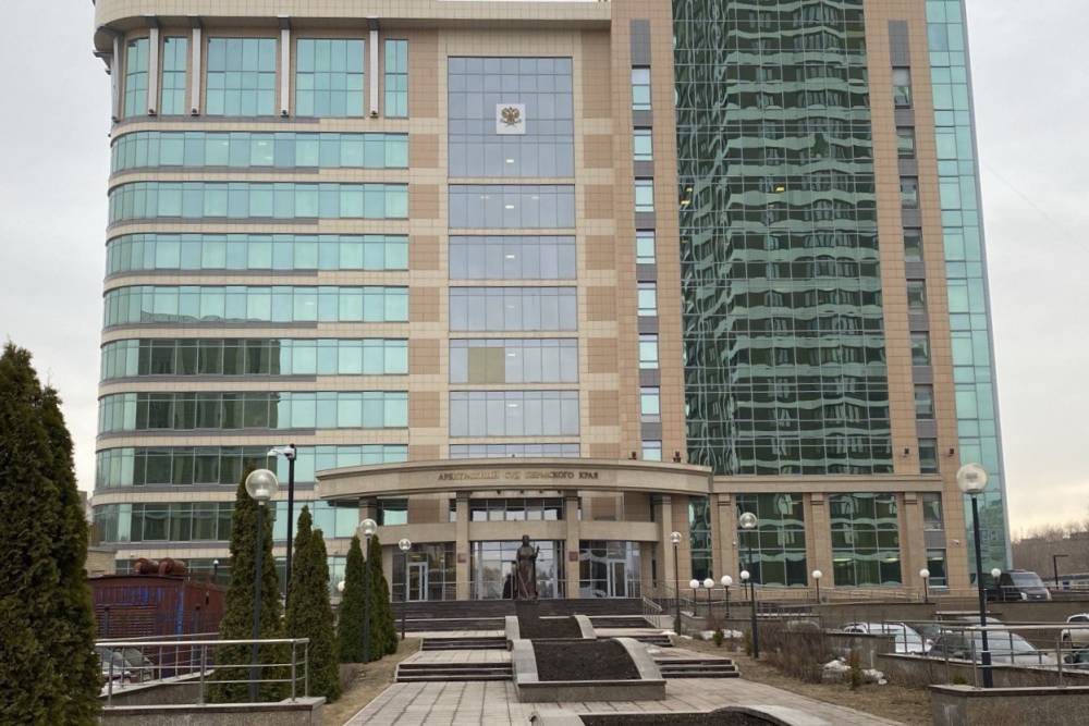 Суд запретил эксплуатировать двухэтажное здание вблизи ТЦ «Айсберг»