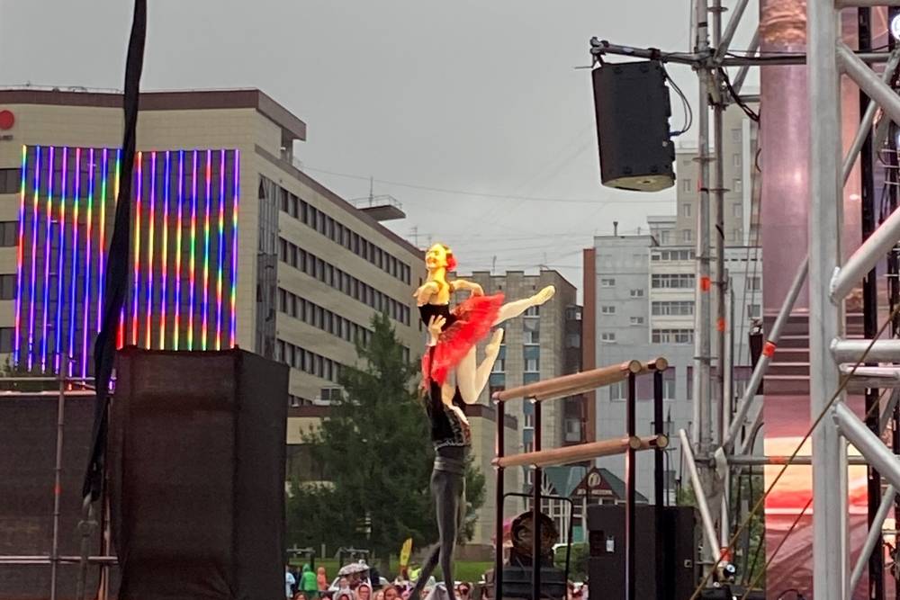 ​Прима-балерина Светлана Захарова и артисты Большого театра выступили на эспланаде в Перми