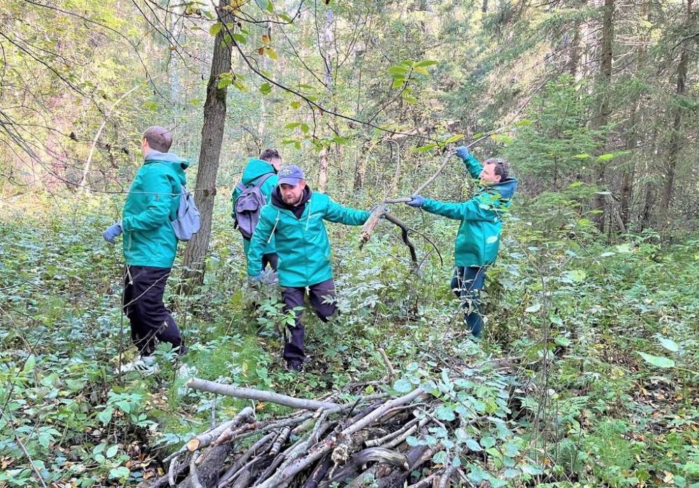 ​Волонтеры филиала «ПМУ» помогли очистить Черняевский лес