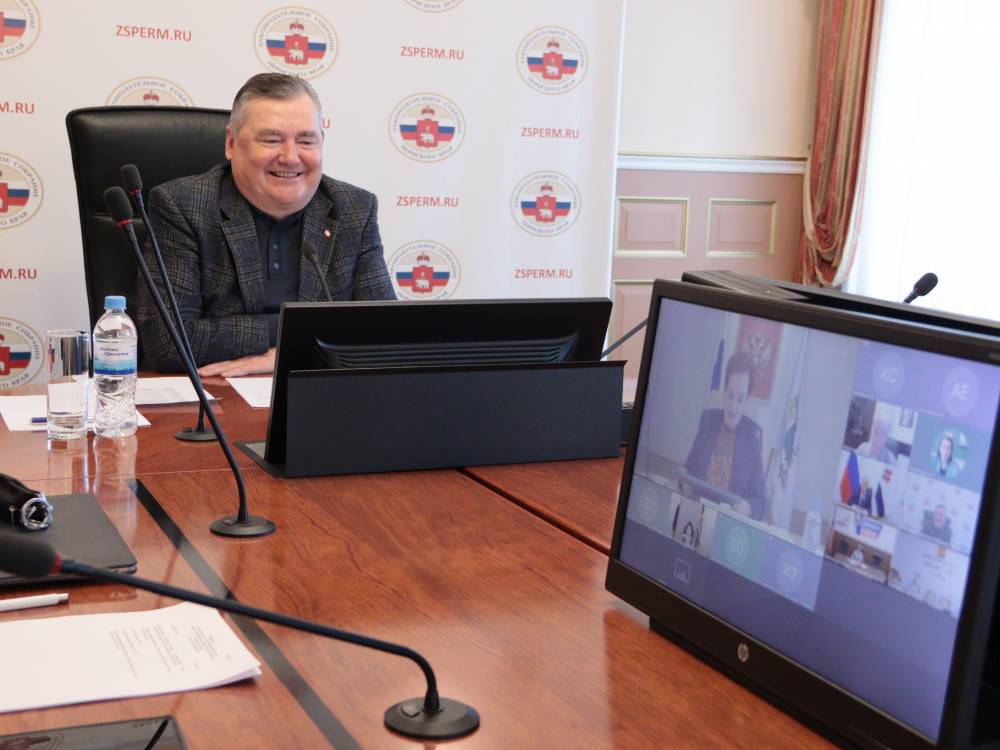 ​Валерий Сухих: помощь многодетным семьям в Пермском края должна быть разносторонней