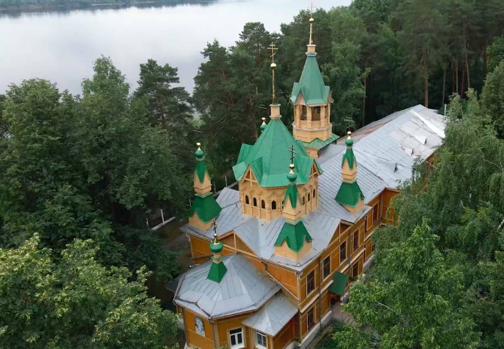 Валерий Сухих: Нижняя Курья – пример того, как небольшой микрорайон может вместить целую эпоху