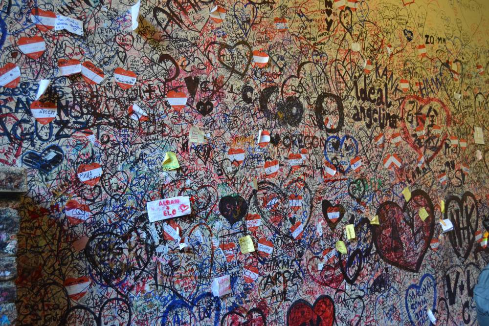 В Перми с начала года убрали более 15 тыс. незаконных граффити