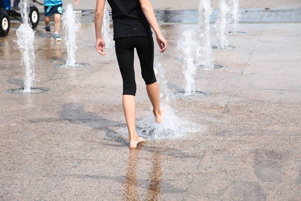 Городские власти ввели правила пользования фонтана на эспланаде