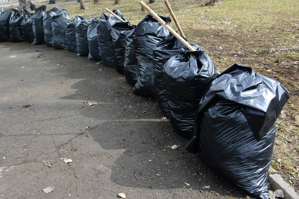 ​Прокуратура потребовала аннулировать плату за вывоз мусора для жителей села в Пермском крае 