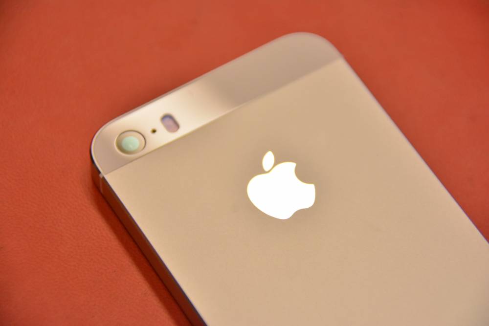 Яблочная лихорадка. Спрос на новые iPhone в Перми оказался выше, чем на предыдущую модель