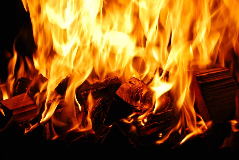 В Пермском крае в пожаре в частном доме погибли люди 