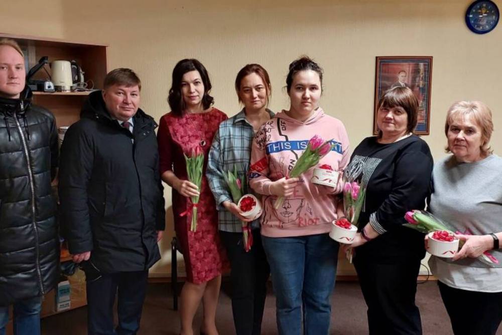​«Единая Россия» поздравит женщин с 8 Марта по всей стране