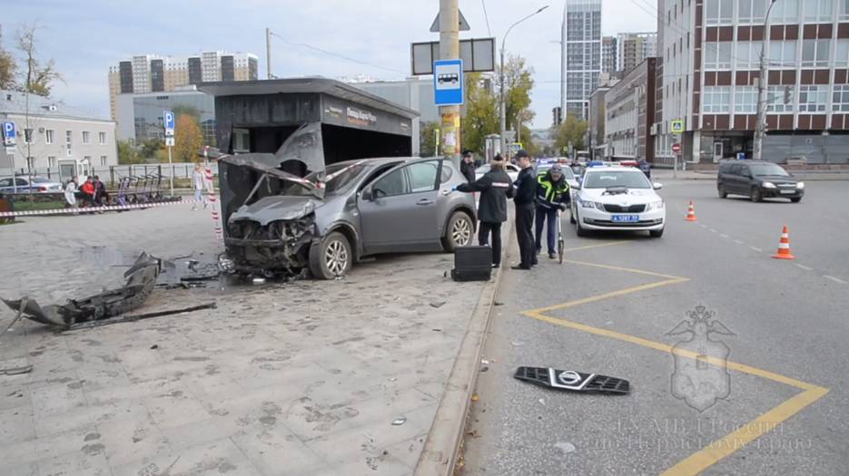 Сотрудники Госавтоинспекции Перми прокомментировали ДТП, в котором погибла женщина 