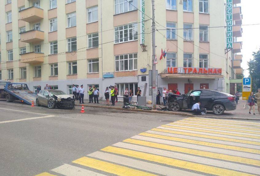 В ДТП в центре Перми пострадали пять человек
