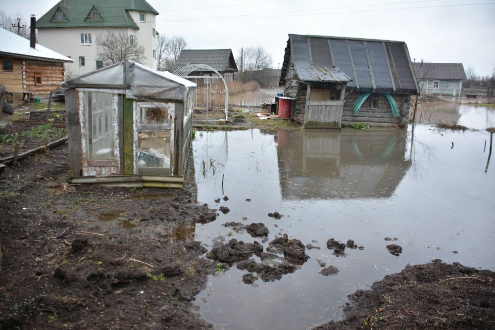 В Коми-округе введен режим ЧС из-за подтопленных домов, эвакуированы люди