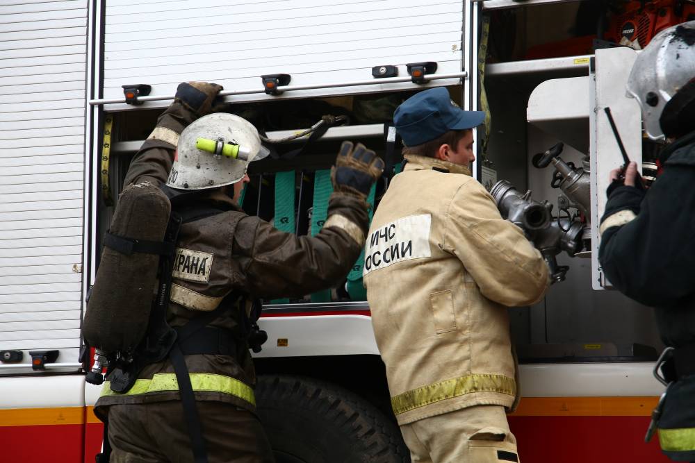 ​В центре Перми горит здание на территории краевой инфекционной больницы