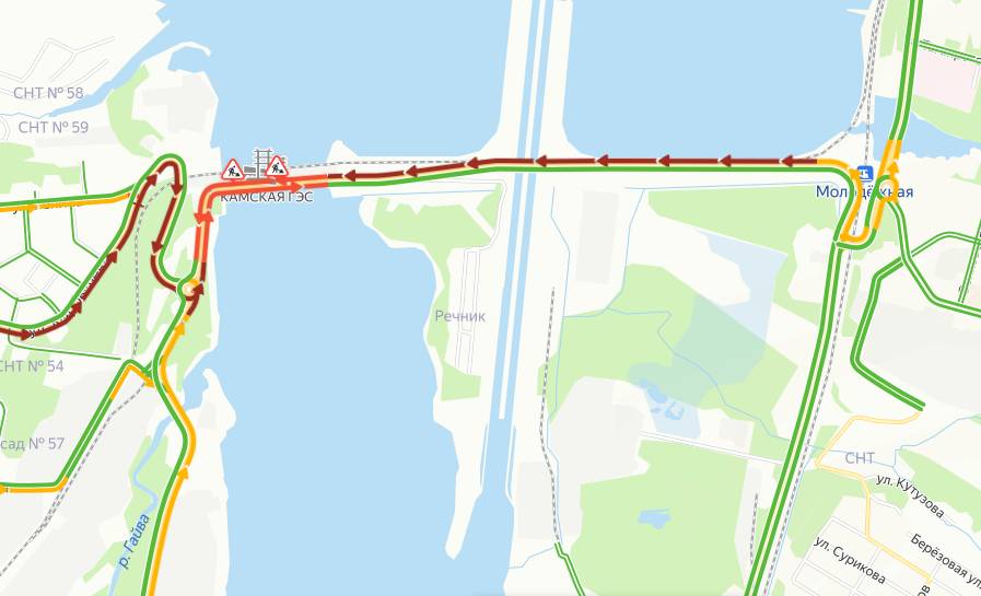 ​На Гайве образовались пробки из-за ремонта дороги у КамГЭС