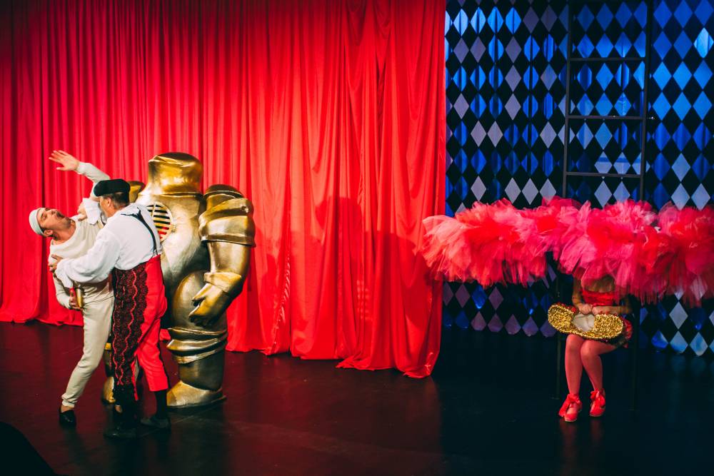 ​На «Сцене-Молот» состоится премьера спектакля «Маленькие трагедии. Часть вторая» (16+)