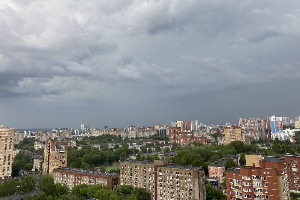 ​В МЧС предупредили о грозе и сильном ветре в Пермском крае 5 июня 